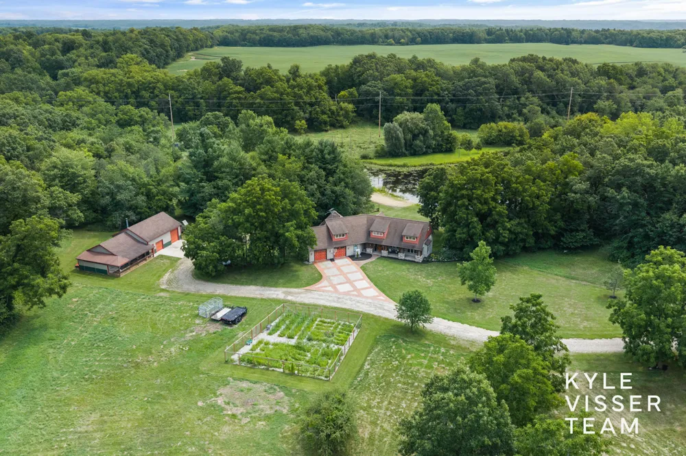 590 Talisman Drive NE Vergennes Township, MI 49331