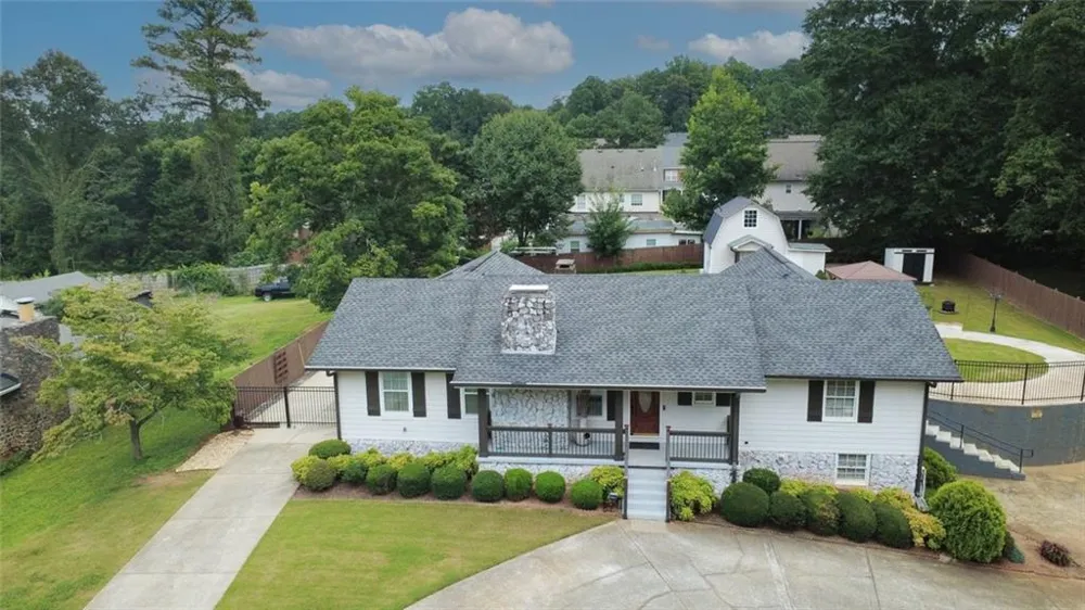 569 Garner Way NW Lilburn, GA 30047
