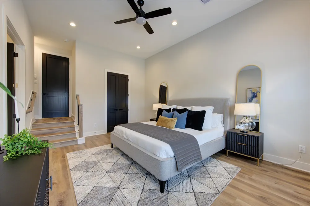 4706 Rawley Houston, TX 77020