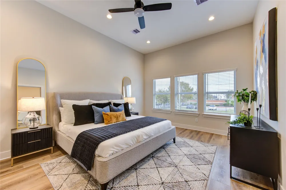 4706 Rawley Houston, TX 77020