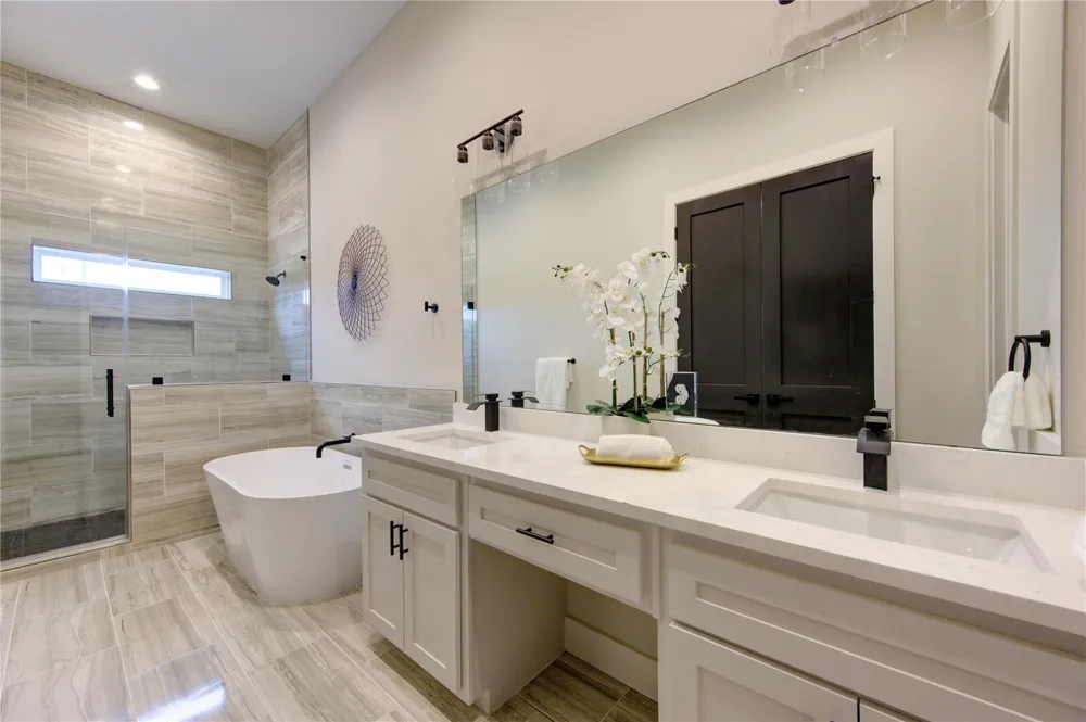 4706 Rawley Houston, TX 77020