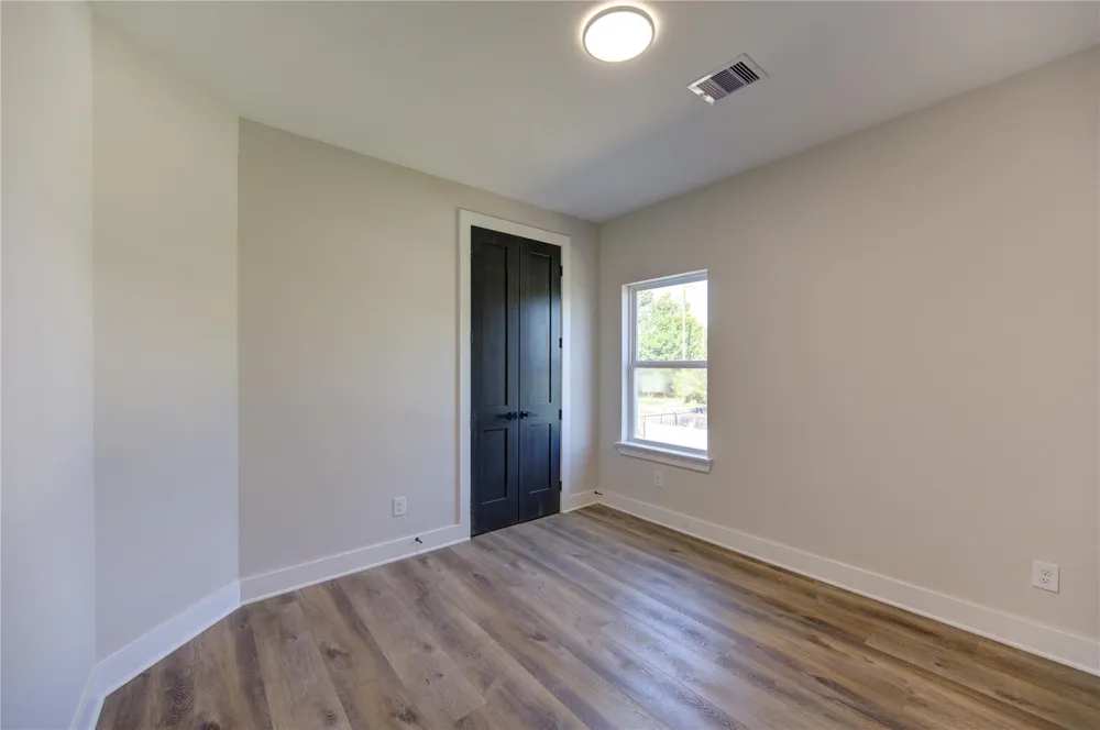 4706 Rawley Houston, TX 77020