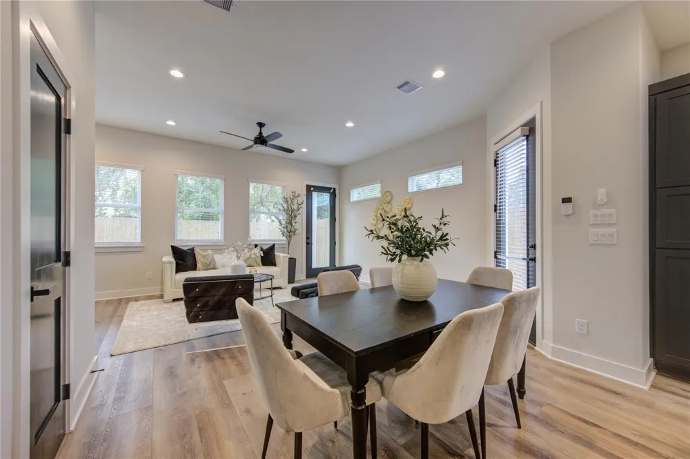 4706 Rawley Houston, TX 77020