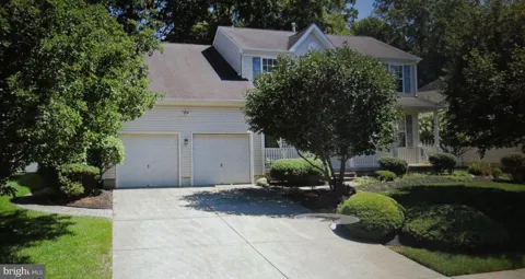 77 CREEKWOOD DRIVE