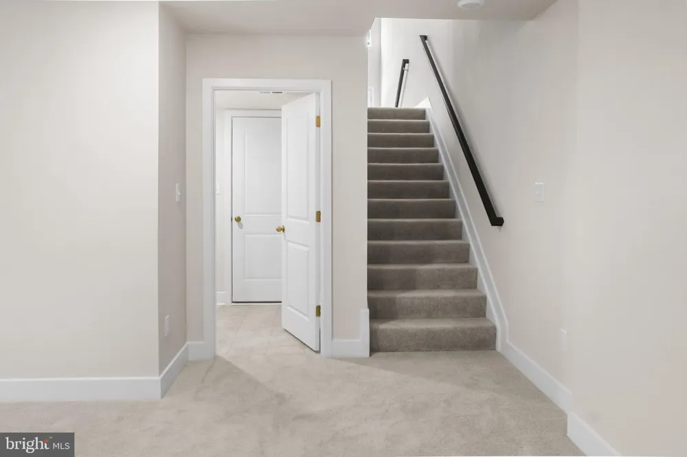 1731 WATER CROSSING RD Baltimore, MD 21208