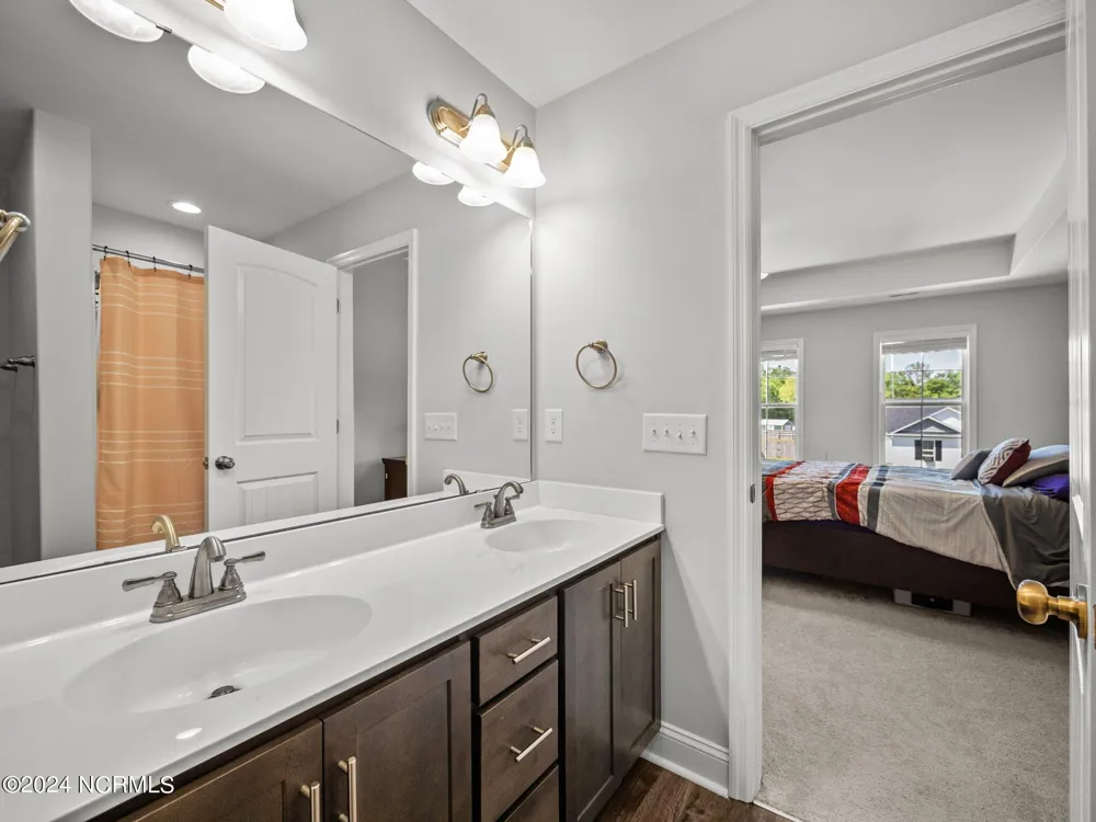 516 Poults Drive Richlands, NC 28574