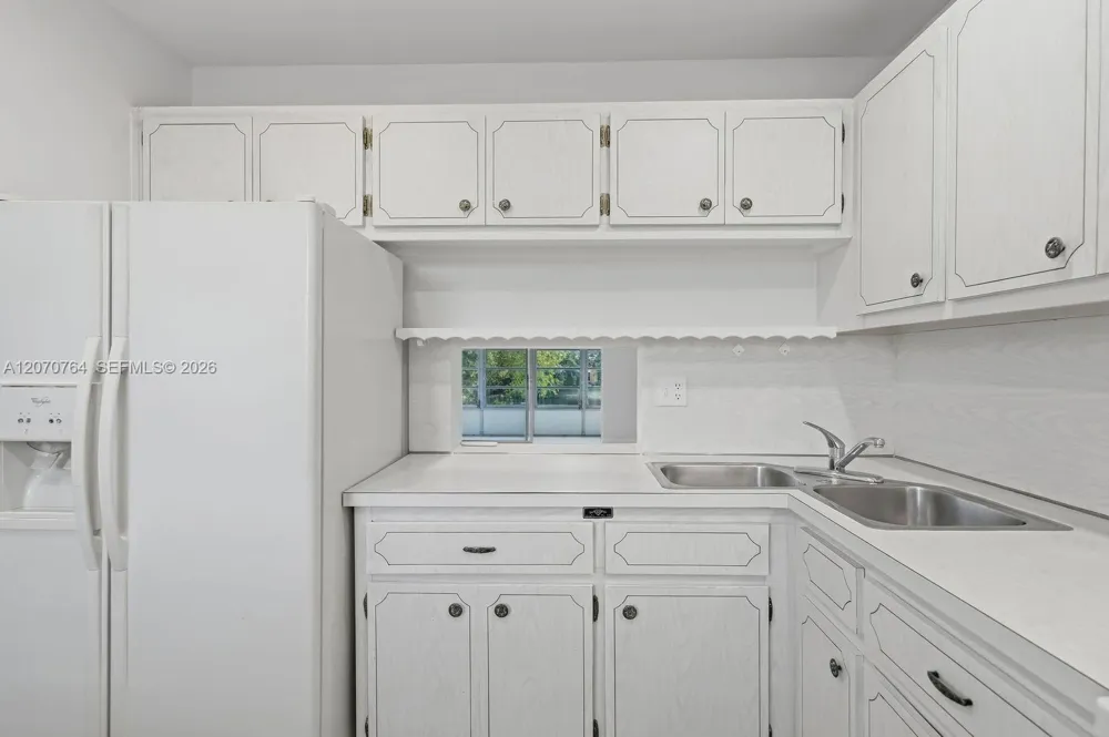 5335 NW 10th Ct #206 Plantation, FL 33313