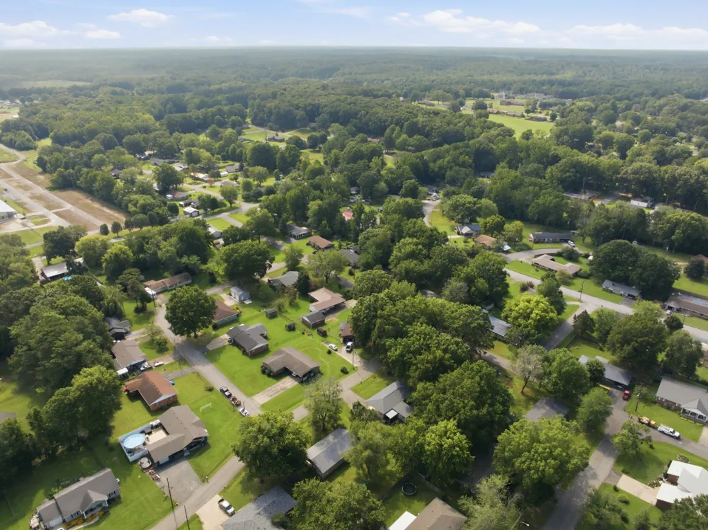 216 Ellis Dr Paris, TN 38242