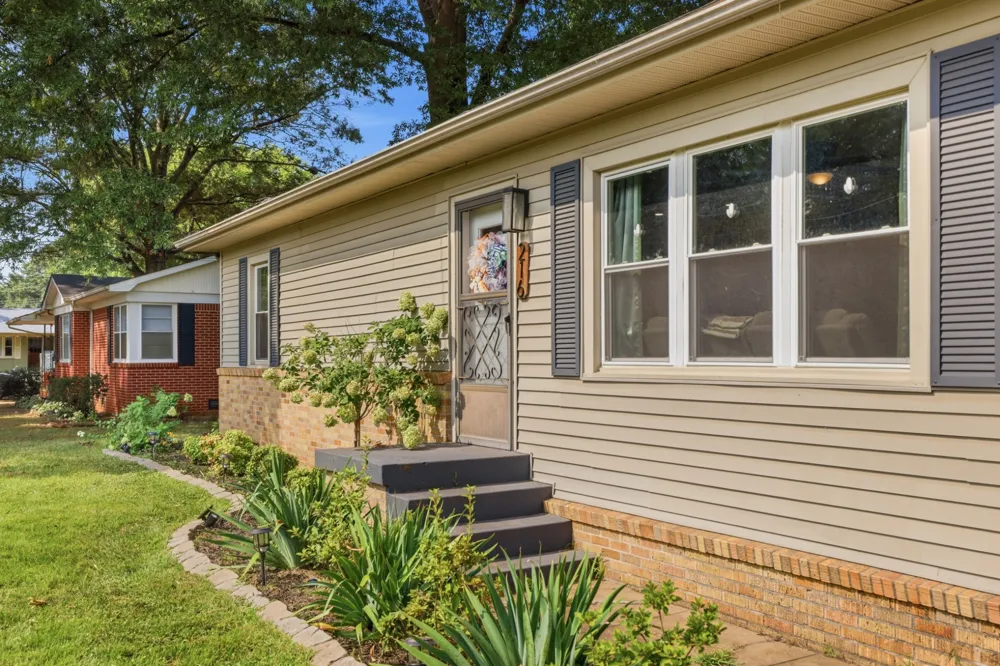 216 Ellis Dr Paris, TN 38242