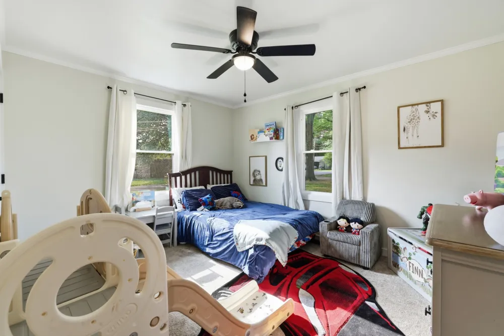 216 Ellis Dr Paris, TN 38242