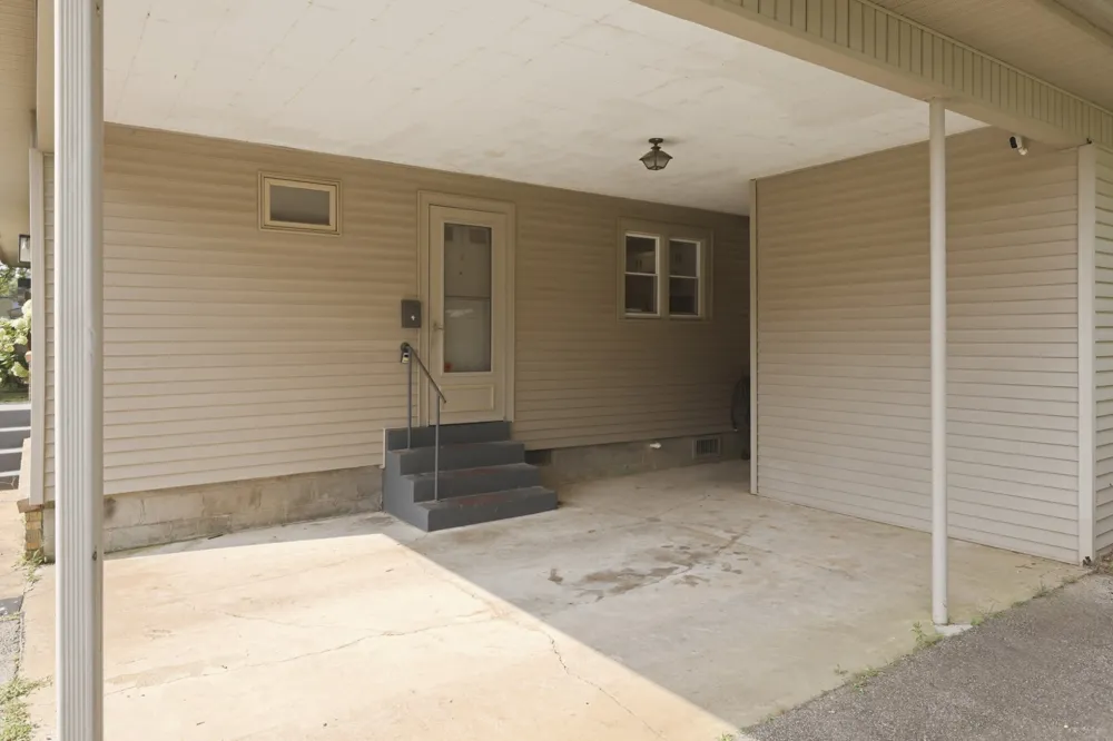 216 Ellis Dr Paris, TN 38242