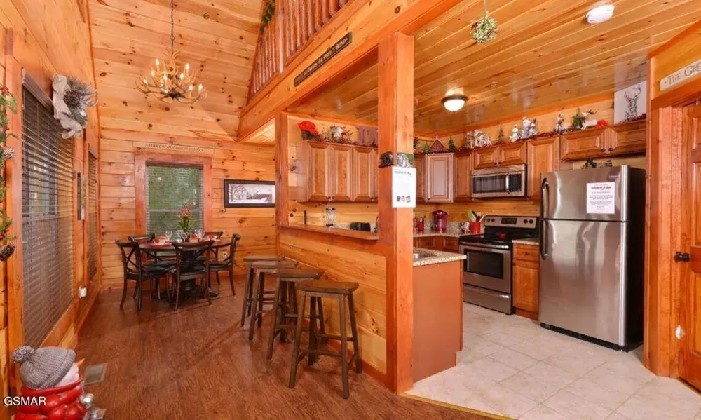 4326 Forest Ridge Way Pigeon Forge, TN 37863