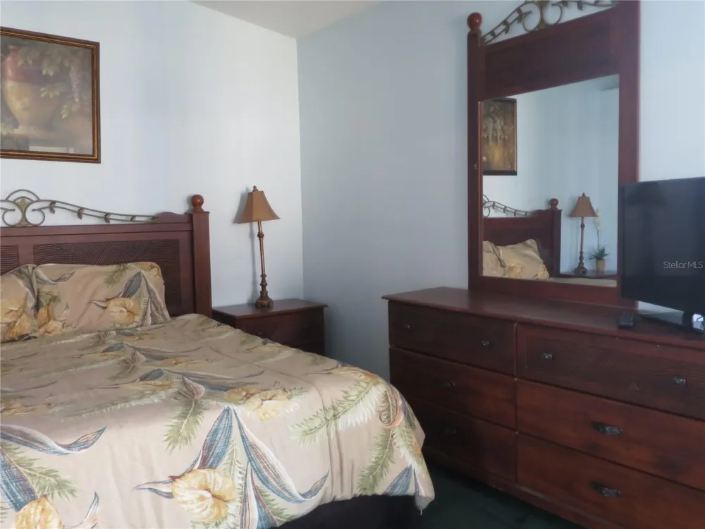 2806 CLUB CORTILE CIRCLE #B Kissimmee, FL 34746