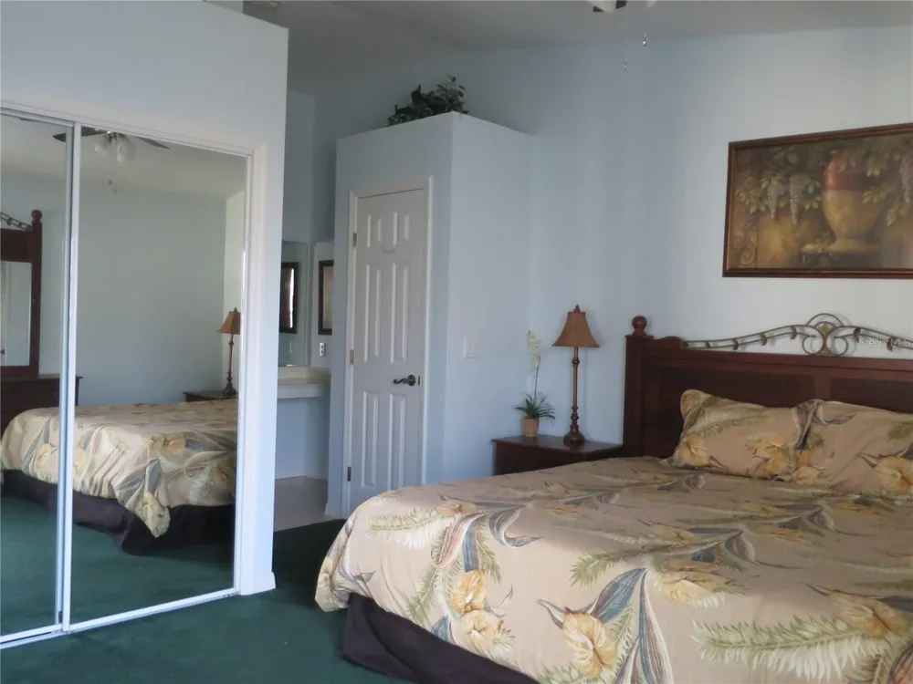 2806 CLUB CORTILE CIRCLE #B Kissimmee, FL 34746