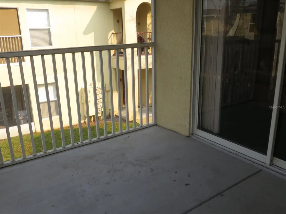 2806 CLUB CORTILE CIRCLE #B Kissimmee, FL 34746