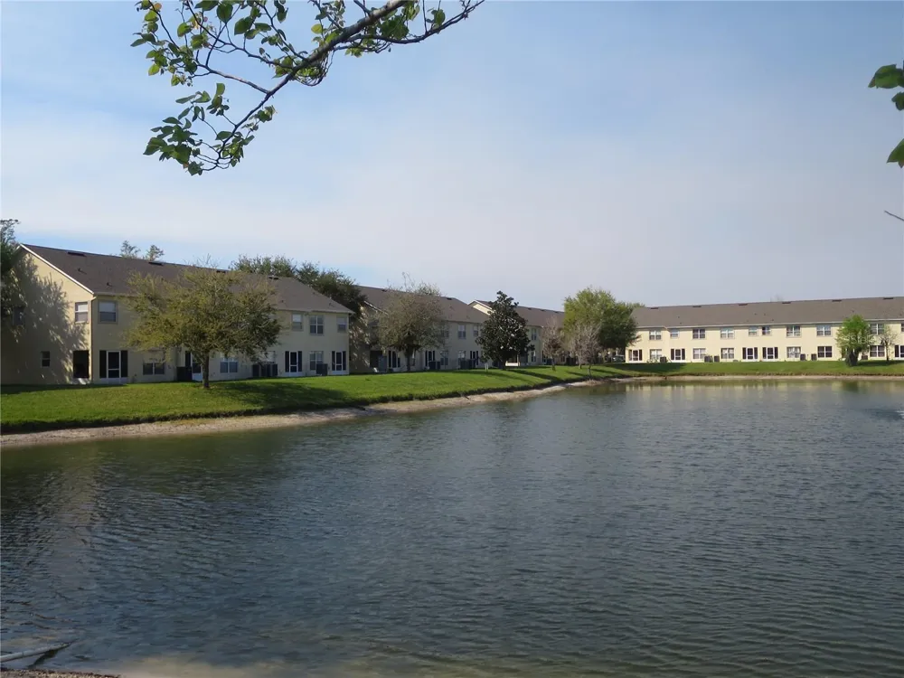 2806 CLUB CORTILE CIRCLE #B Kissimmee, FL 34746