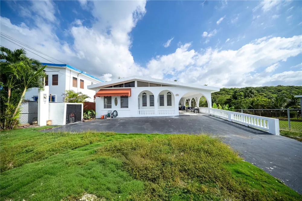 KM 6.100 CARR 466 Isabela, PR 00662