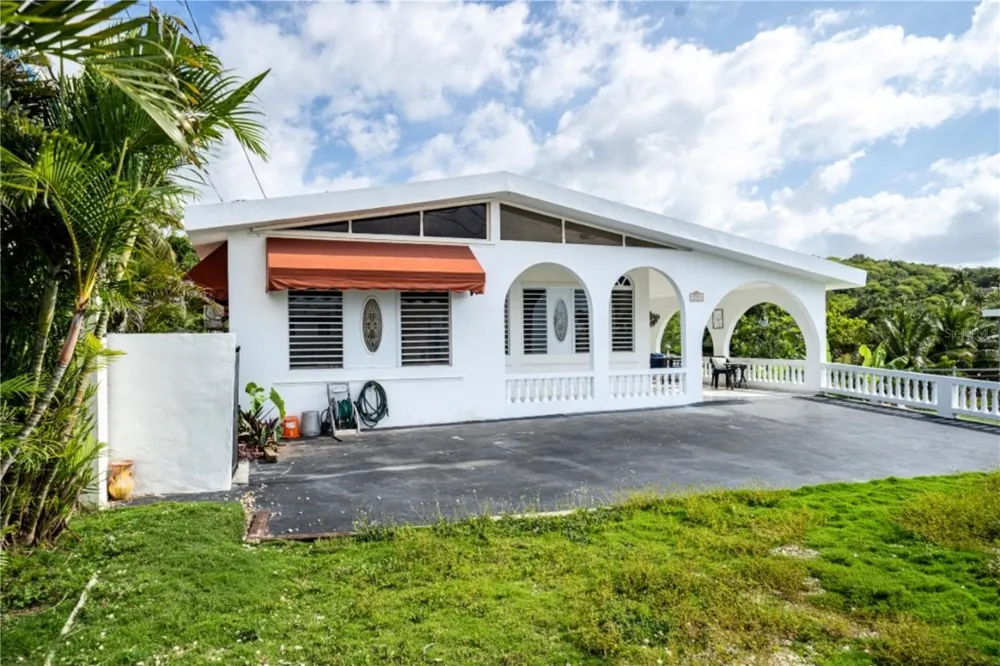 KM 6.100 CARR 466 Isabela, PR 00662