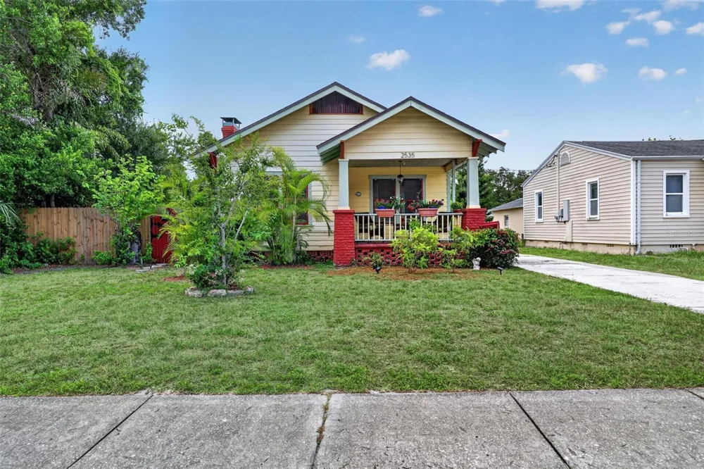 2535 15TH AVENUE St Petersburg, FL 33713