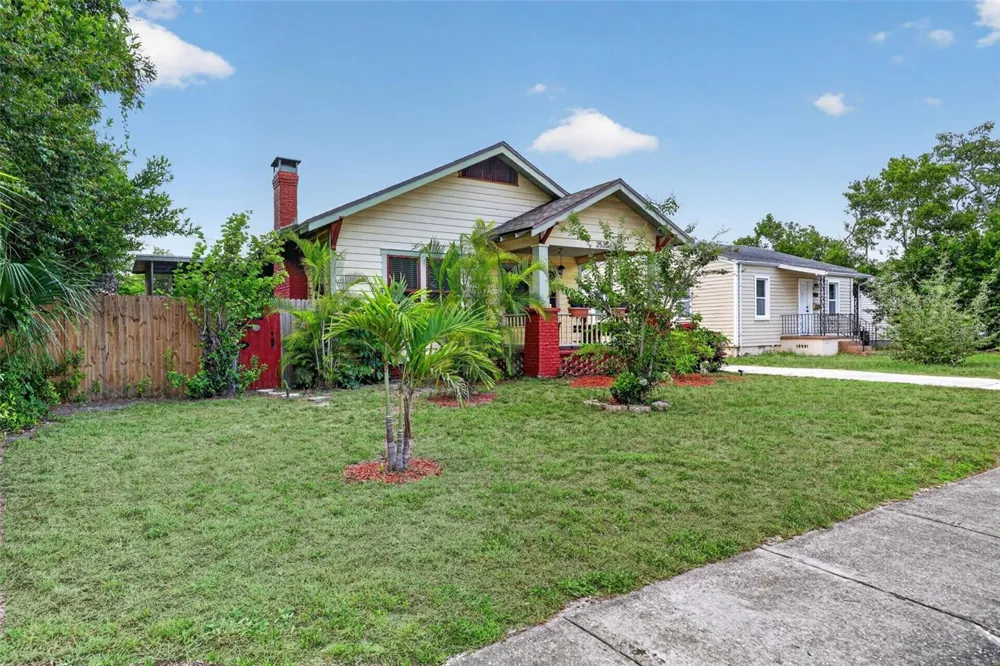 2535 15TH AVENUE St Petersburg, FL 33713