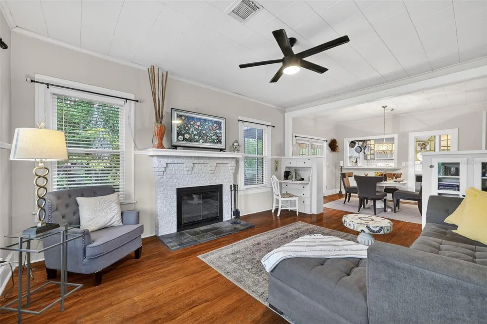 2535 15TH AVENUE St Petersburg, FL 33713
