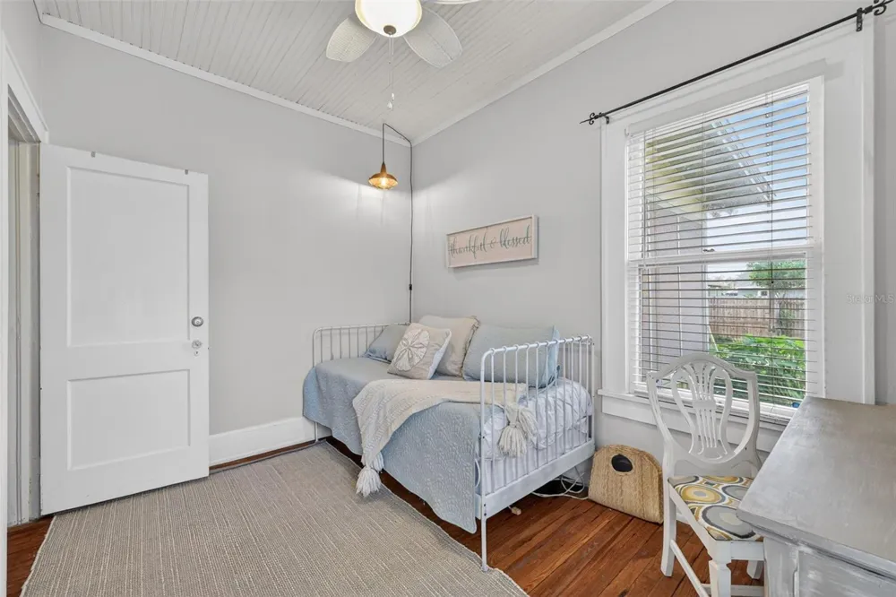 2535 15TH AVENUE St Petersburg, FL 33713