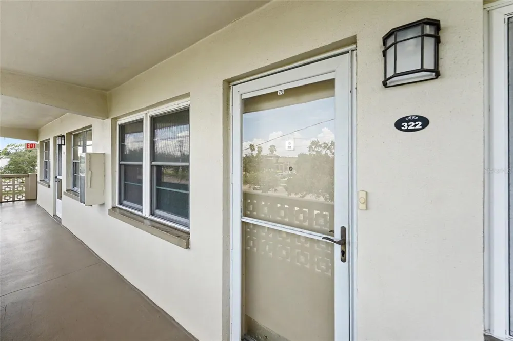 951 79TH AVENUE #APT 322 St Petersburg, FL 33702
