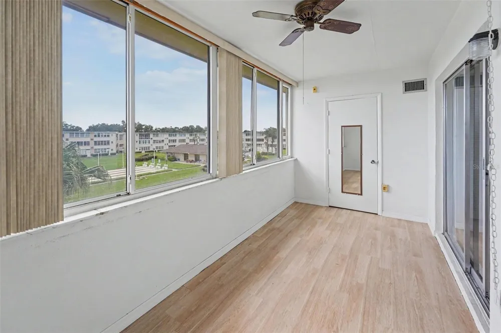 951 79TH AVENUE #APT 322 St Petersburg, FL 33702