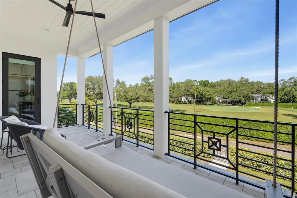 2305 S BENDELOW TRAIL Tampa, FL 33629