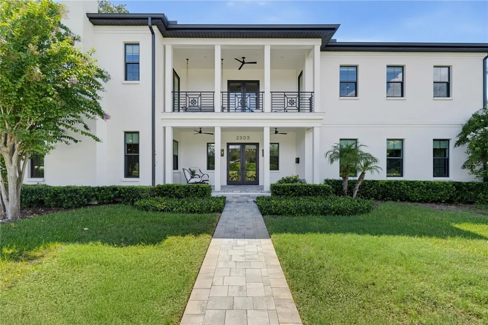 2305 S BENDELOW TRAIL Tampa, FL 33629