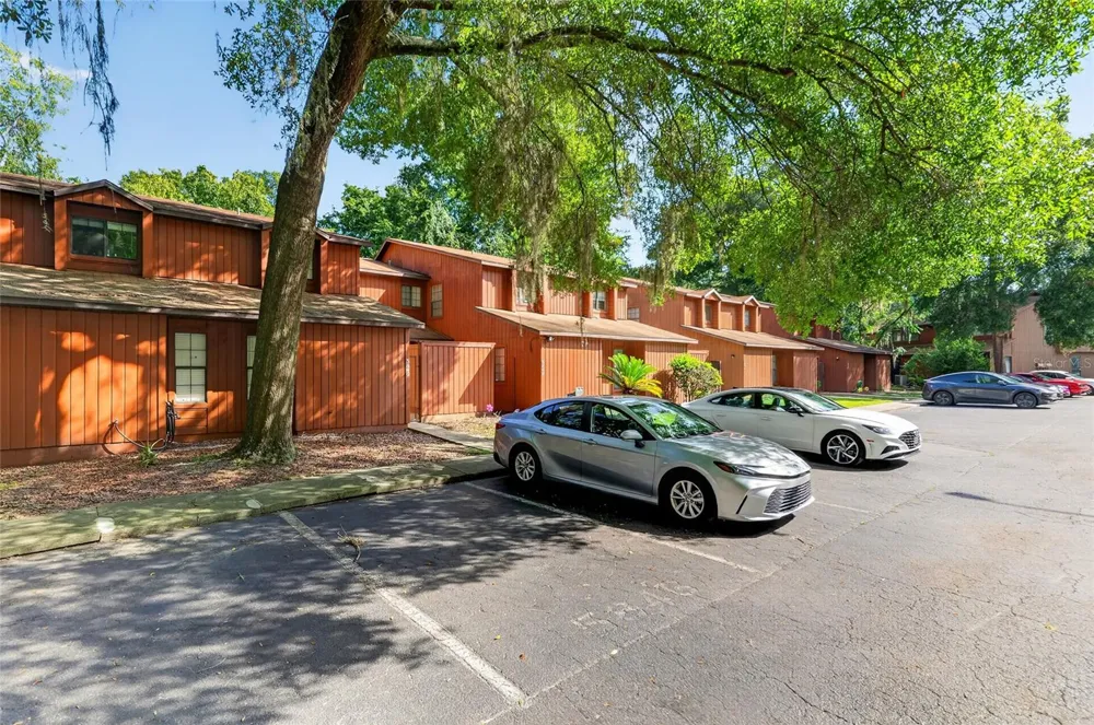 5846 SW 9TH PLACE Gainesville, FL 32607
