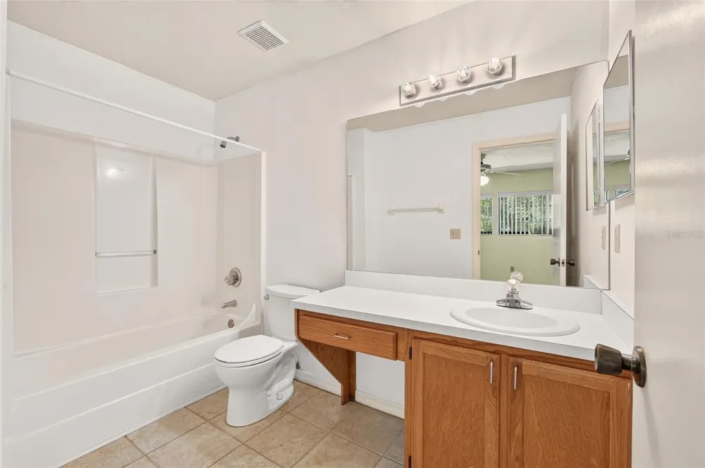 5846 SW 9TH PLACE Gainesville, FL 32607