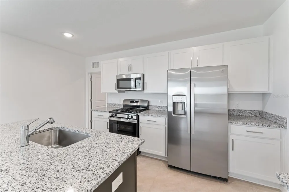 15014 WINDFLOWER ALLEY Winter Garden, FL 34787