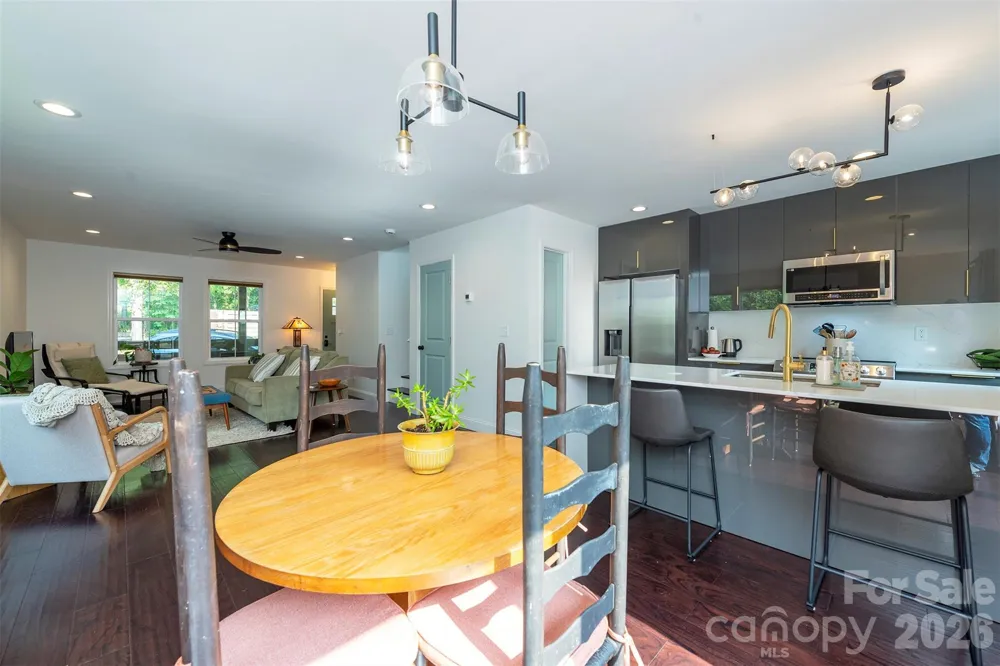 191 Chatham Road Asheville, NC 28804