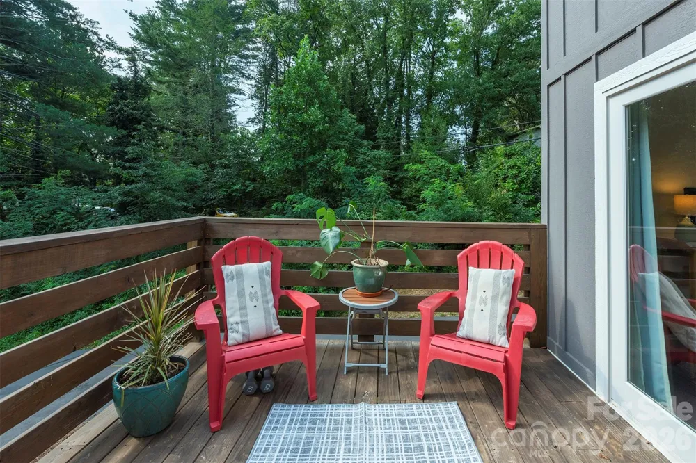 191 Chatham Road Asheville, NC 28804