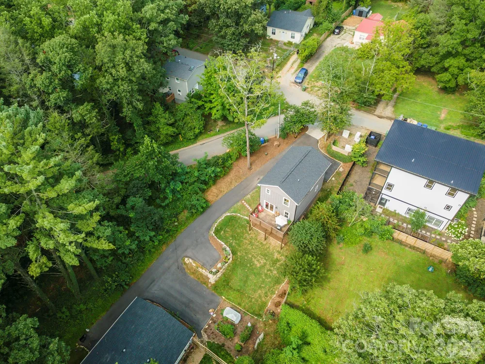 191 Chatham Road Asheville, NC 28804