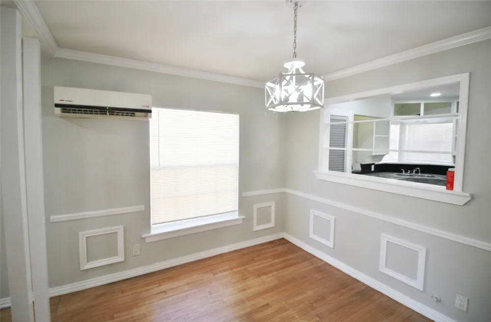 3427 Kinmore Street Dallas, TX 75223