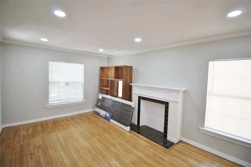 3427 Kinmore Street Dallas, TX 75223