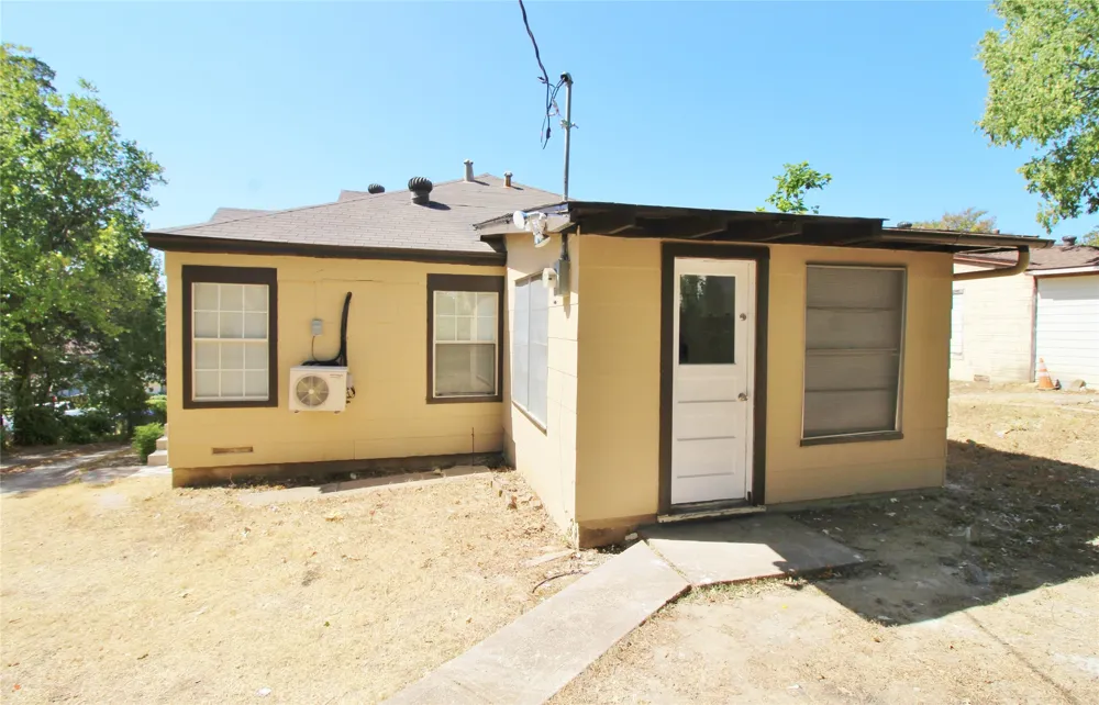 3427 Kinmore Street Dallas, TX 75223