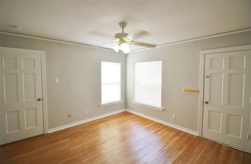 3427 Kinmore Street Dallas, TX 75223