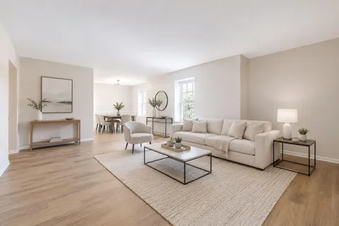 351 Post Oak Lane #805