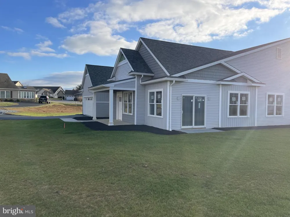 4 SPRINGHAVEN COURT #241 Palmyra, PA 17078