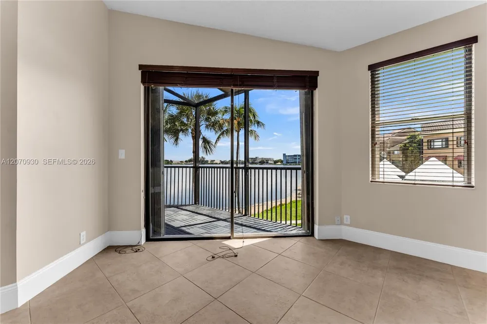 15563 Miami Lakeway N #204 Miami Lakes, FL 33014