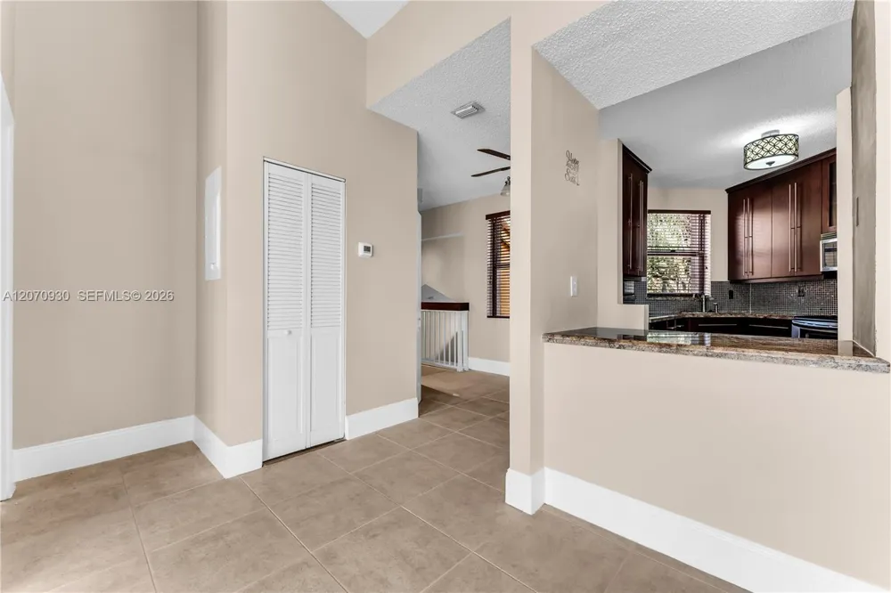 15563 Miami Lakeway N #204 Miami Lakes, FL 33014