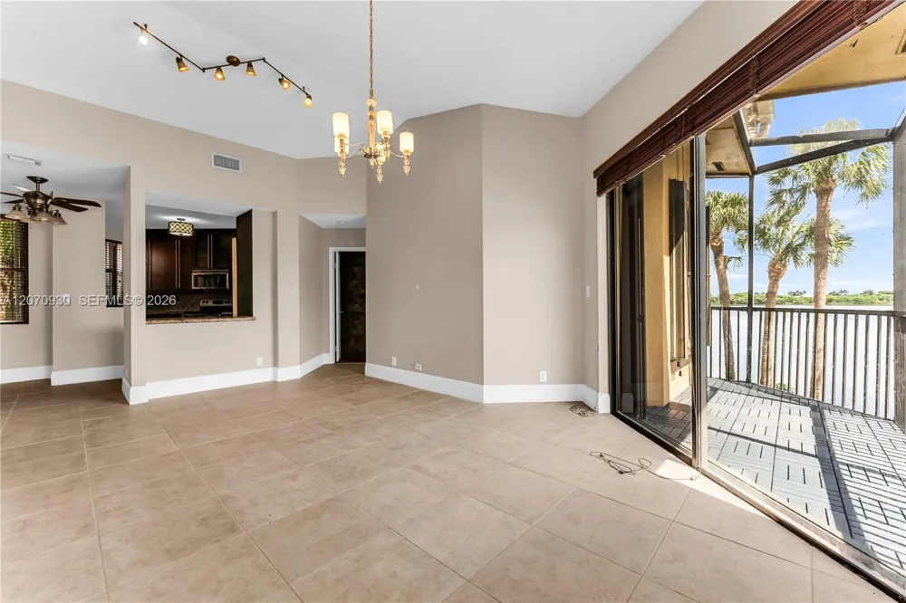 15563 Miami Lakeway N #204 Miami Lakes, FL 33014