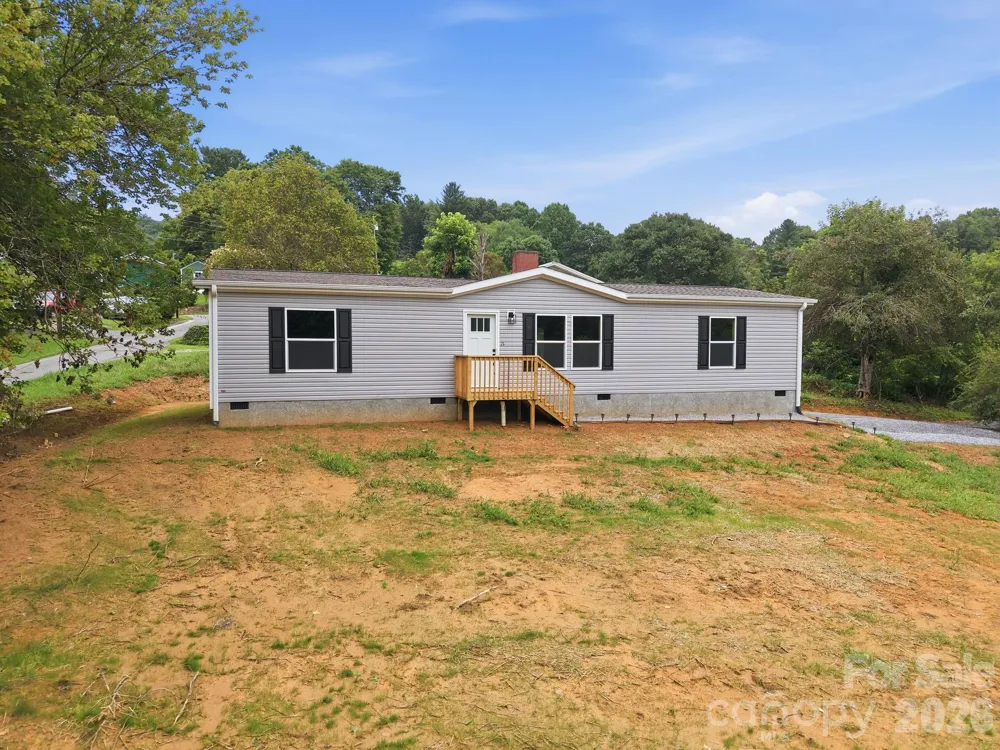 25 Caldwell Road Waynesville, NC 28786