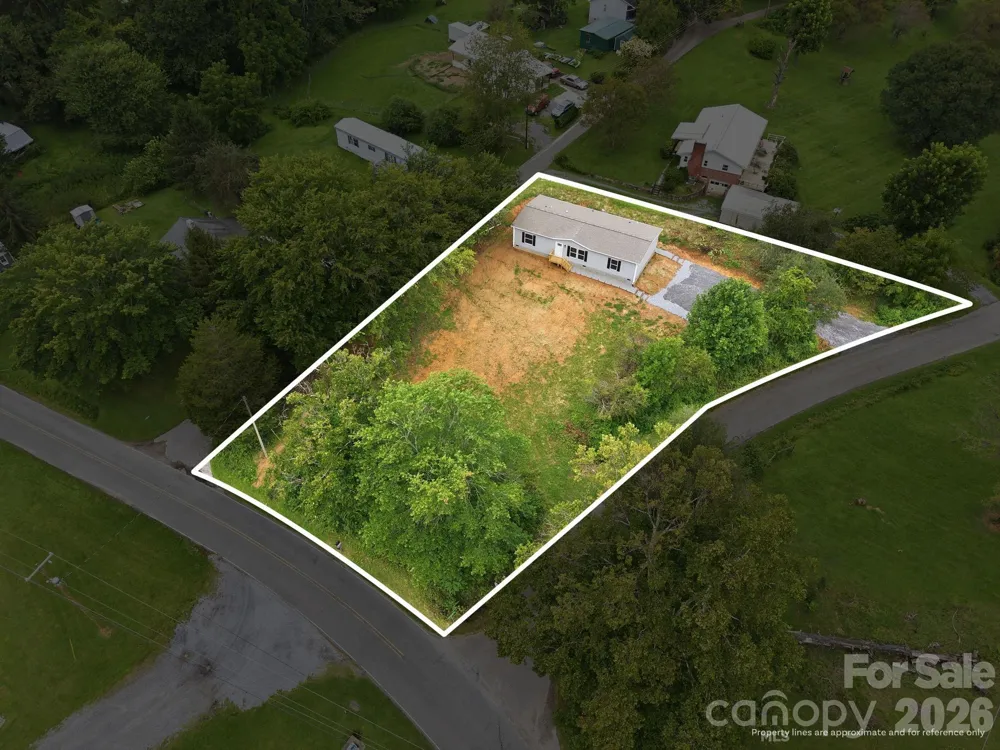 25 Caldwell Road Waynesville, NC 28786