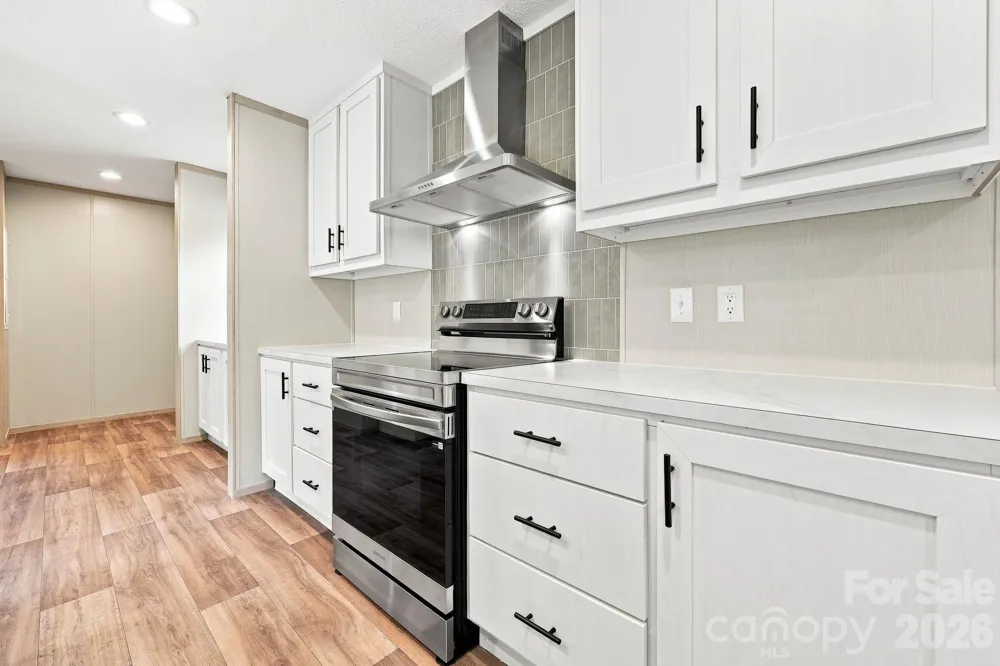 25 Caldwell Road Waynesville, NC 28786