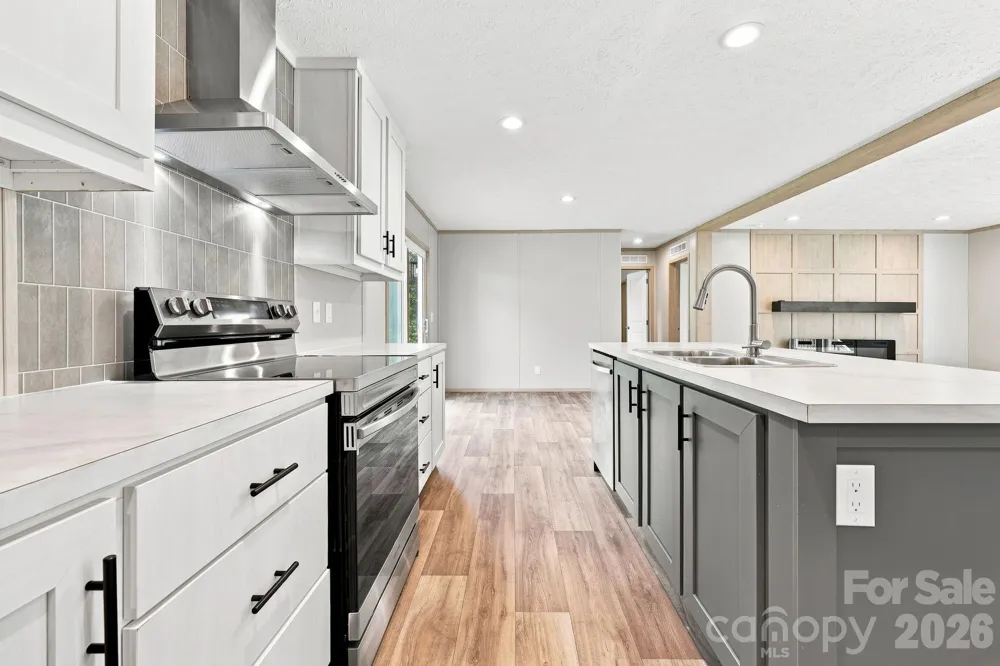 25 Caldwell Road Waynesville, NC 28786