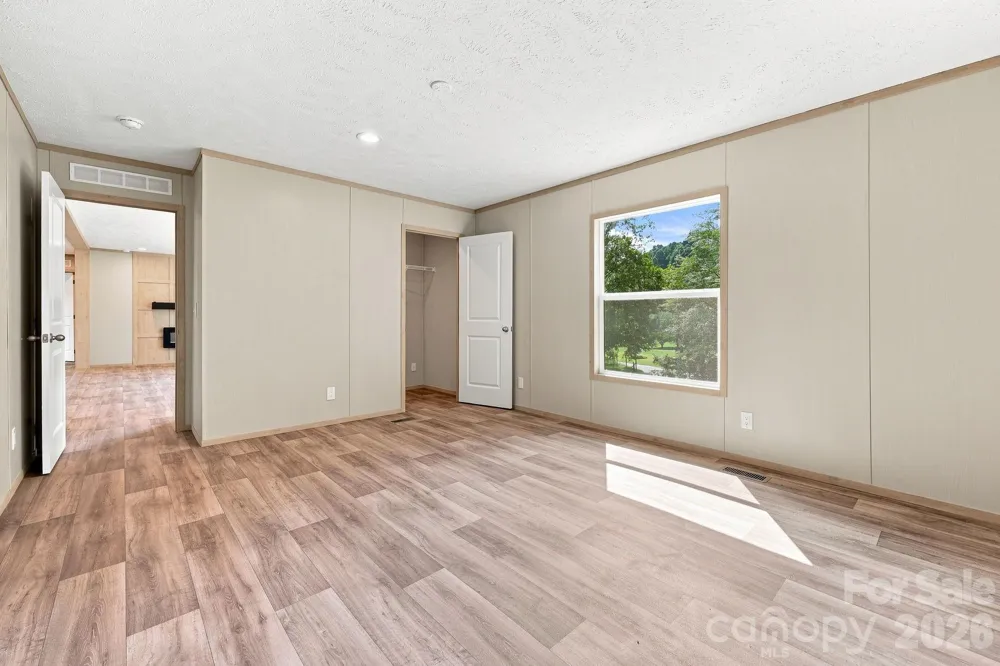 25 Caldwell Road Waynesville, NC 28786